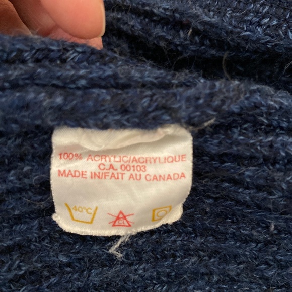 Vintage Parkhurst Cardigan – Women’s M – Navy – Cozy Canadian Made - Picture 10 of 12